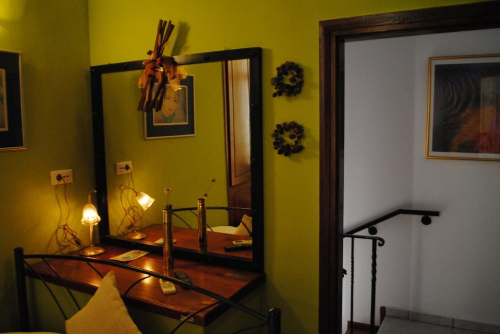 Traditional Idramon Hotel خانيا المظهر الخارجي الصورة