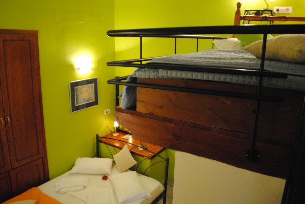 Traditional Idramon Hotel خانيا الغرفة الصورة