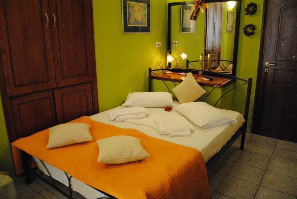 Traditional Idramon Hotel خانيا الغرفة الصورة