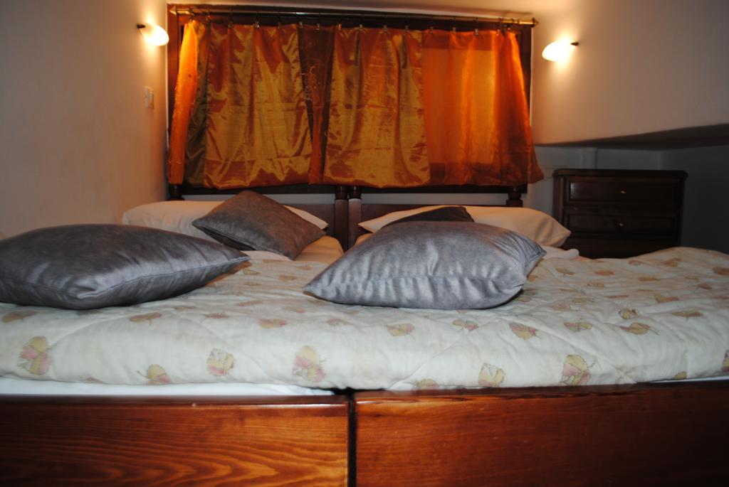 Traditional Idramon Hotel خانيا الغرفة الصورة