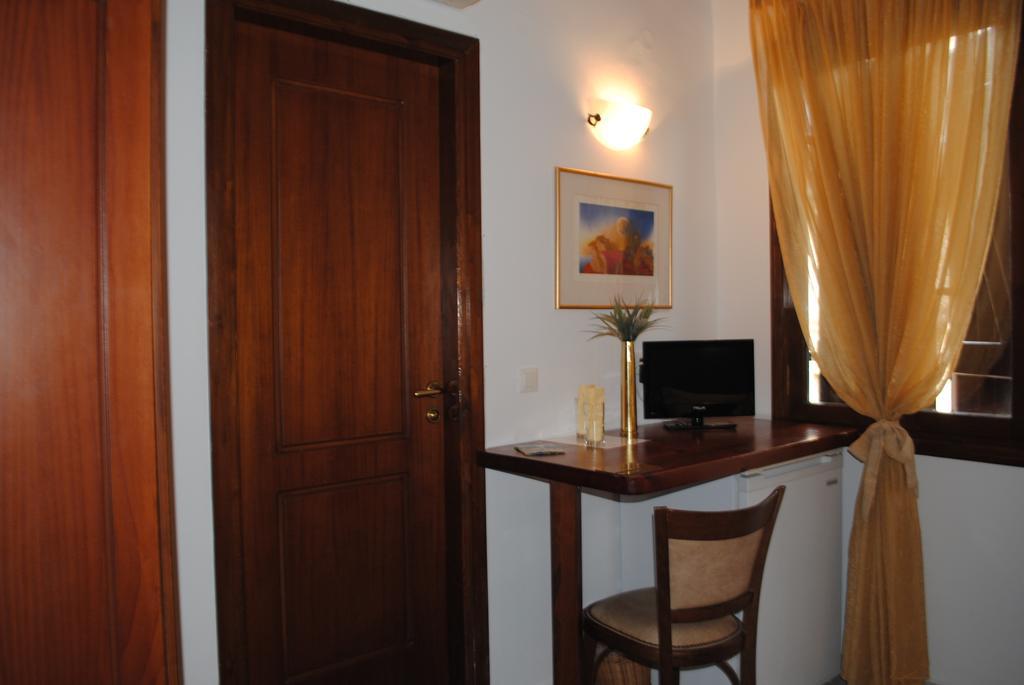 Traditional Idramon Hotel خانيا المظهر الخارجي الصورة